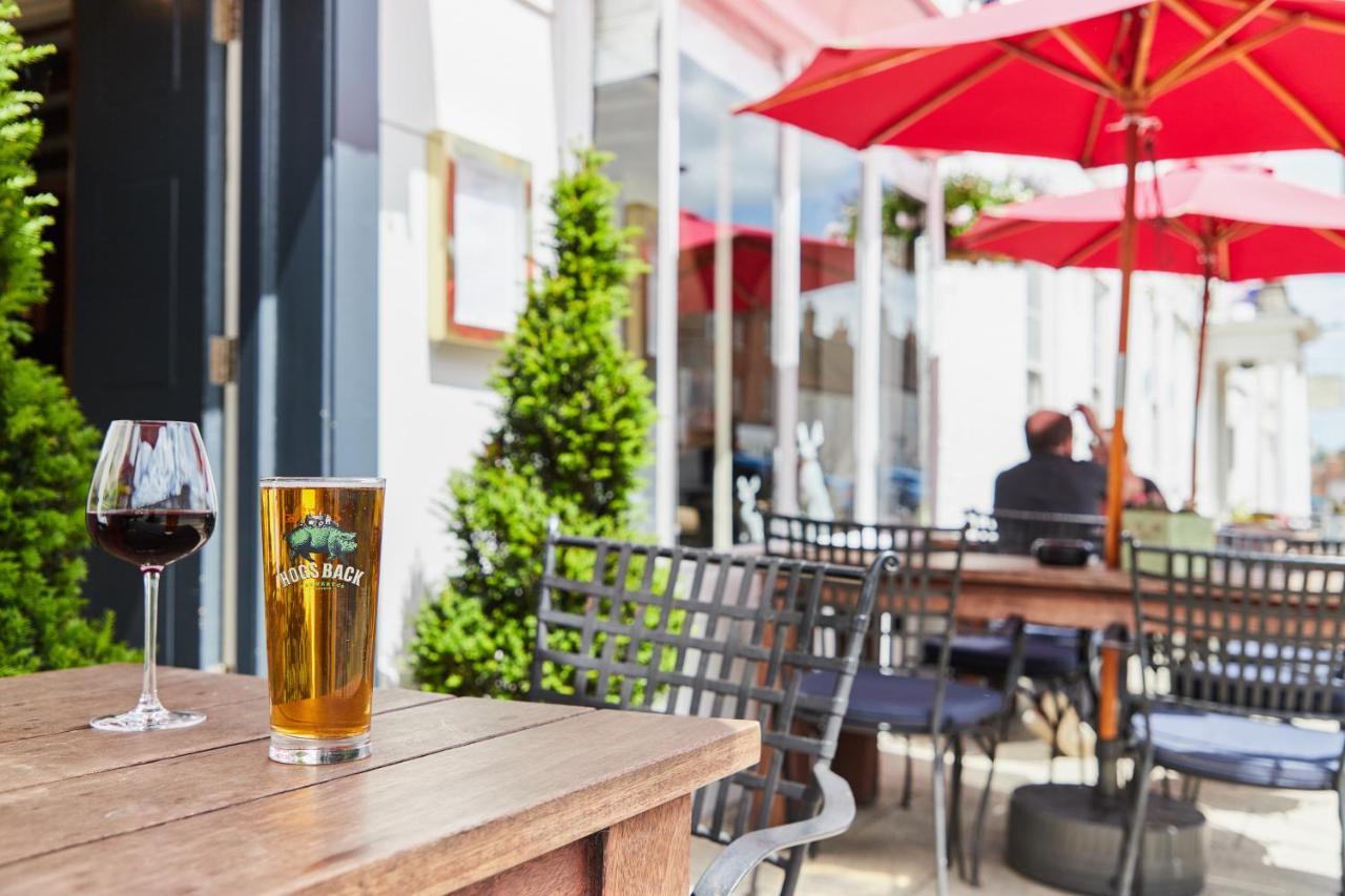 Hotel The Red Lion Odiham Exterior foto